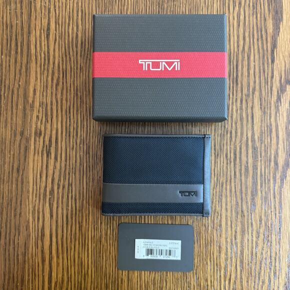 New Tumi Alpha Slg Double Billfold Wallet Grey Navy Leather Trim Slim Luxury - Picture 1 of 16